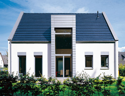 Einfamilienhaus mit Architekturdetails aus Titanzink